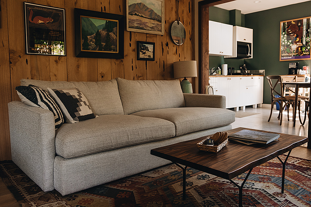 Modern and cozy rustic boho mountain style. Style & space for vacation getaways.