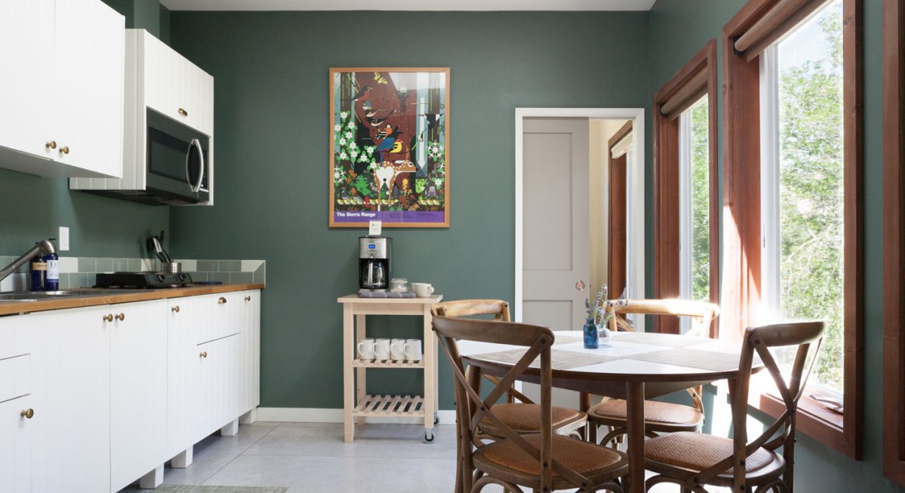 15-Rivers-Edge_Kitchenette