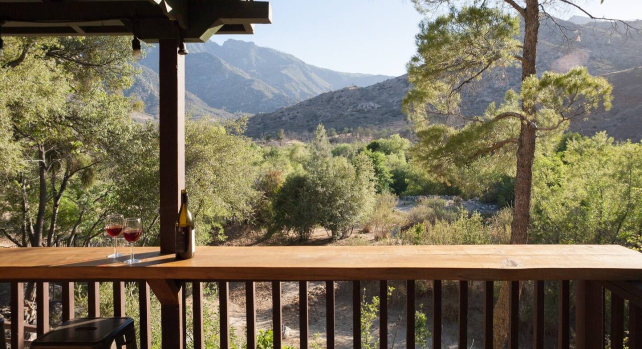 24-River-Willow_Backyard-Deck