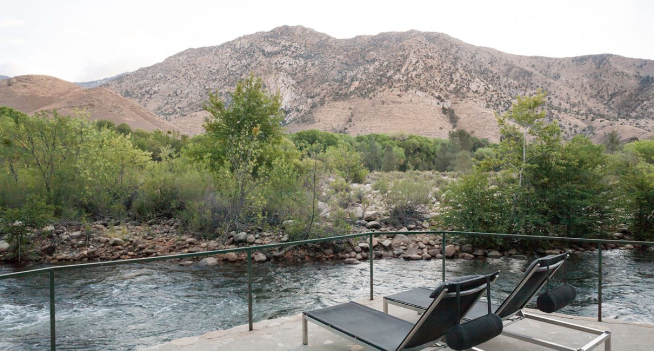 28-Lookout_Riverside-Loungers