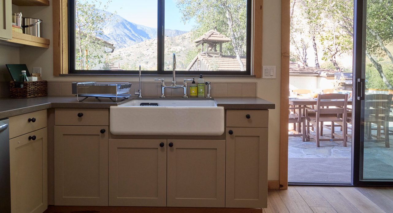 Tukaway-Cabin-Kitchen-View